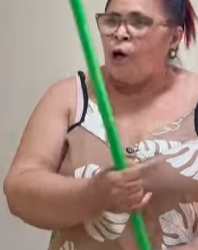 T1118004 Quando a Sogra Chega e Quer Virar Dona da Casa! part2