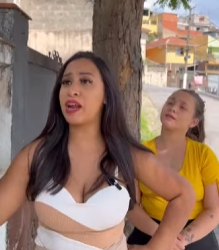 T1727003 Essa mulher na frente era uma coisa e por trás outra, dizia se alegrar com as conquistas dos outros part2