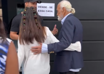 T3428003 Incrível como o filho abandonou o pai na rua por causa de sua ambição, mas ele não imaginava que aca part2