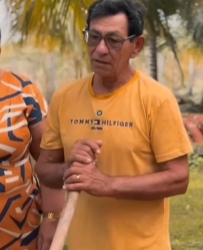 T1118004 Ele estava feliz por demitir os dois funcionários mas não imaginava o q part2