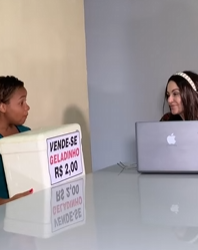 T0603003 Vendedora ambulante ganhou uma grande recompensa, por ser honesta part2