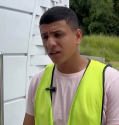 T1719001 Este homem ia até vizinha para lhe guardar almoço,e ela ajudava porque achava que ele não tinha nada até que… part2