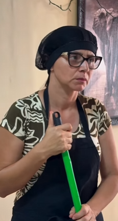 T1118011_Humilhada Pela Mãe Dele Ela Foi Chamada de Interesseira!_part2